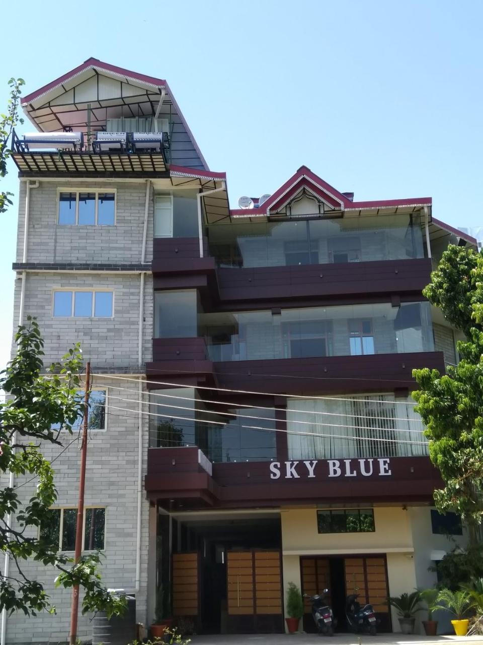 Hotel Sky Bule & Restaurant Khas Nagrota 外观 照片