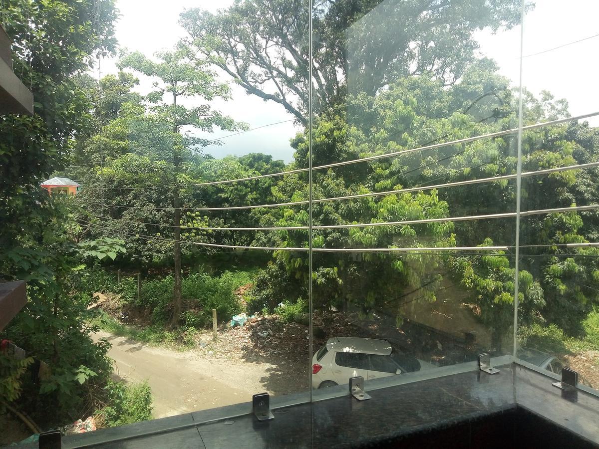 Hotel Sky Bule & Restaurant Khas Nagrota 外观 照片